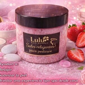 Strawberry Relaxing Bath Salts